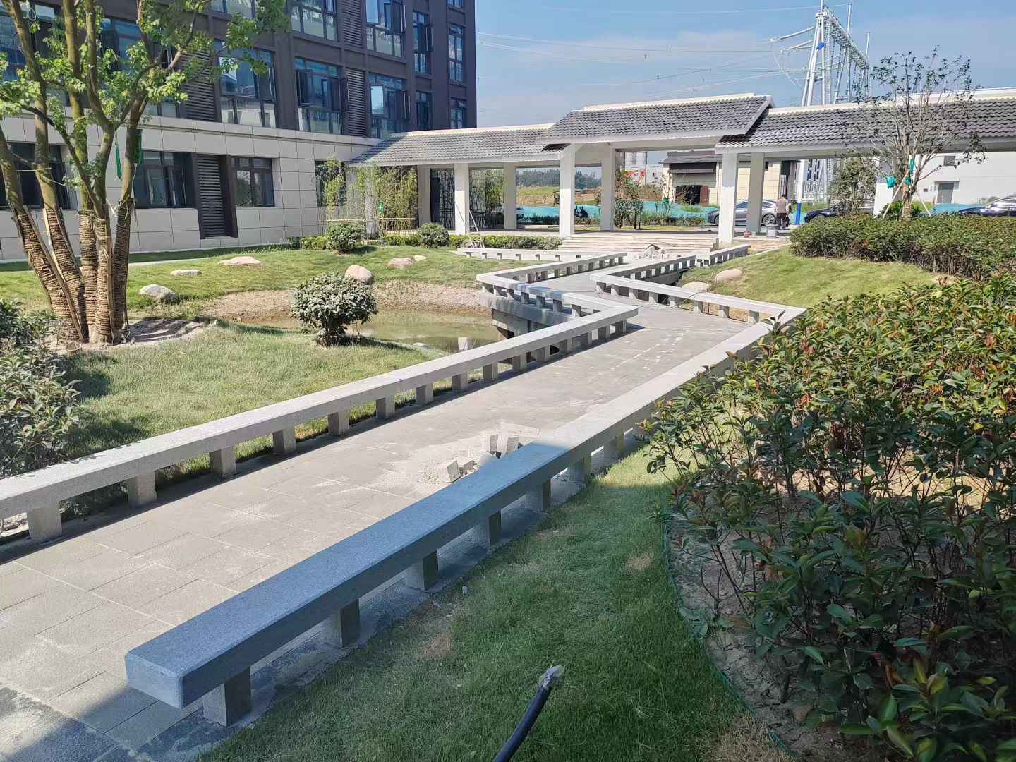 南宁 芝麻灰小区坐凳&栏杆安装效果