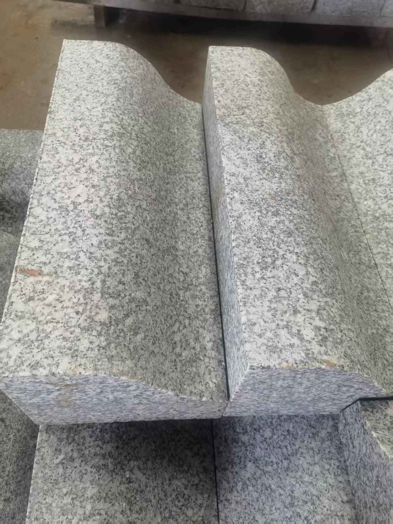 南宁芙蓉白S型拉丝面路沿石